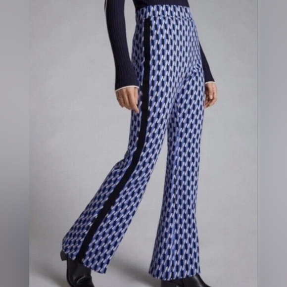 Maeve Anthropologie Ponte Flare Pants In Small - Picture 3 of 9